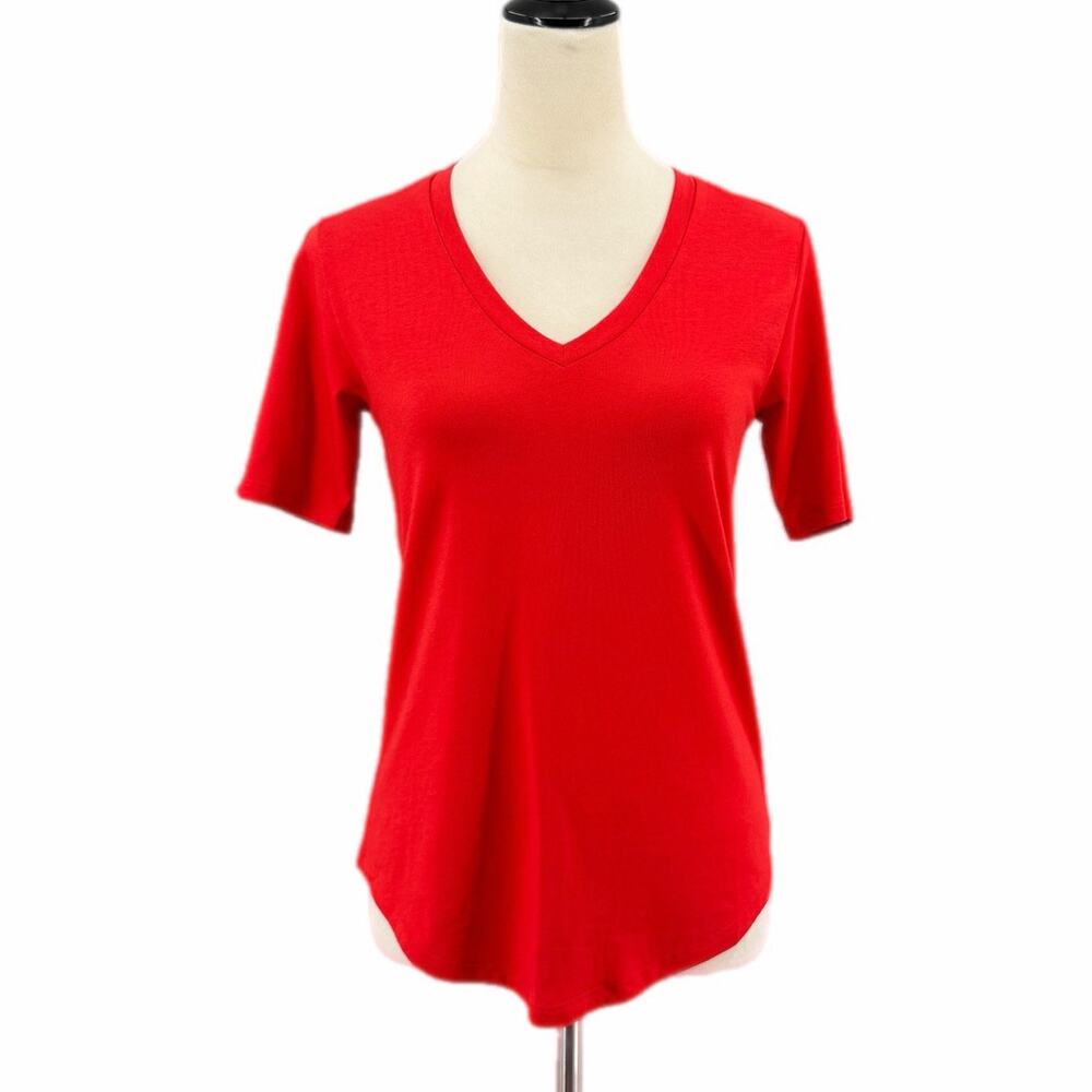 Universal Standard NEW Red V-neck Basic Casual Everyday Tee Simple T-shirt Top